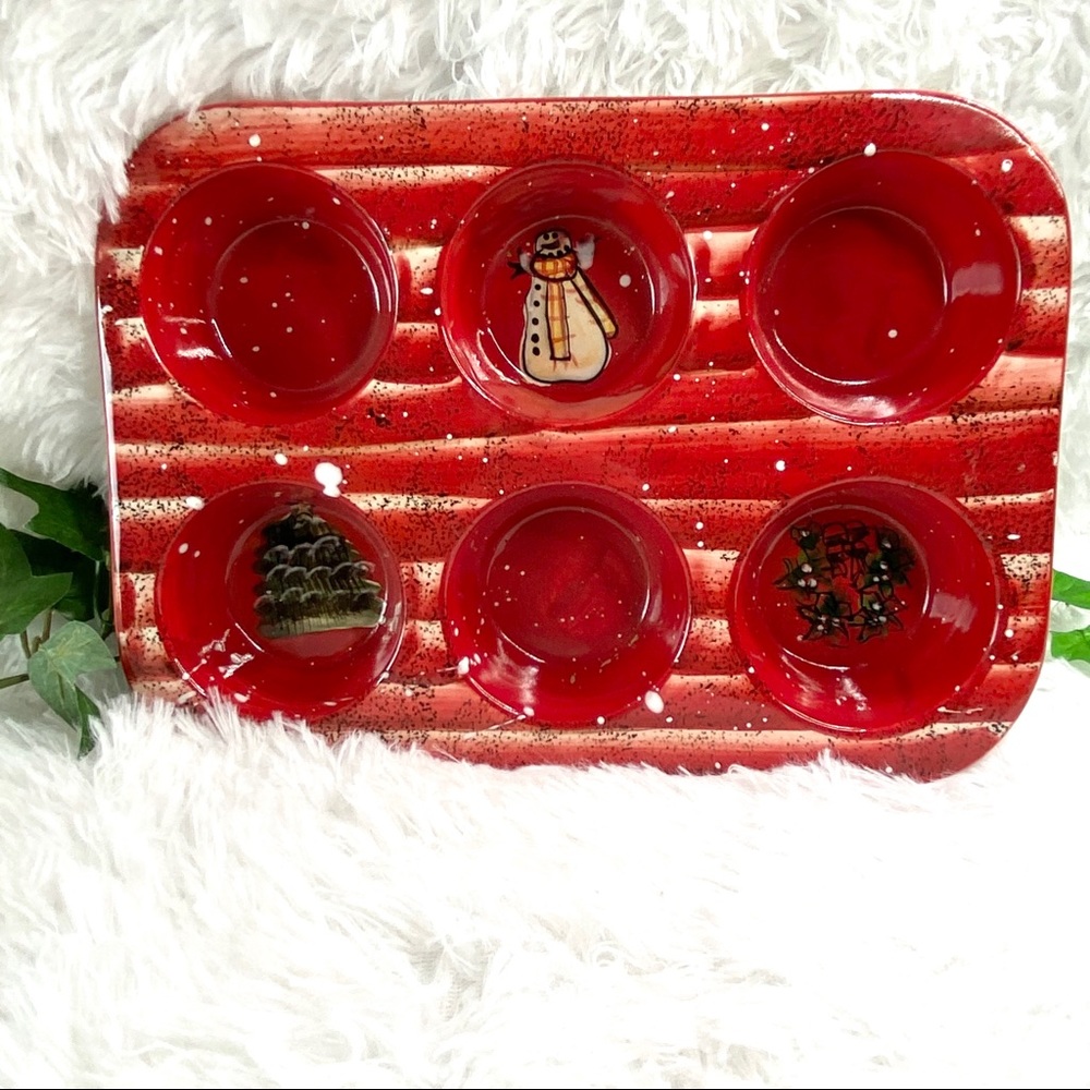 Nantucket Home Stoneware Holiday Christmas Muffin Cupcake Pan